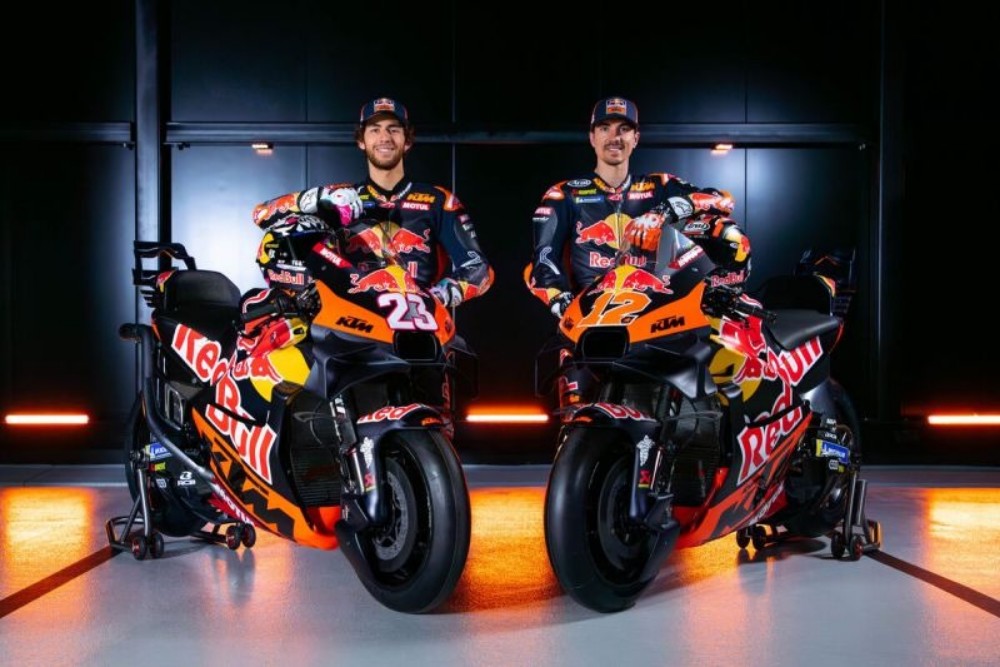 Bergabung ke Red Bull KTM Tech3, Enea Bastianini dan Maverick Vinales Siap Hadapi MotoGP 2025