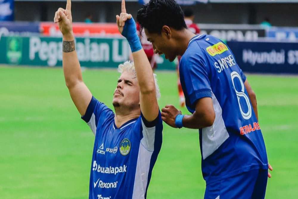 Lesión, el delantero PSIM Rafinha permanece llevado a Banda Aceh