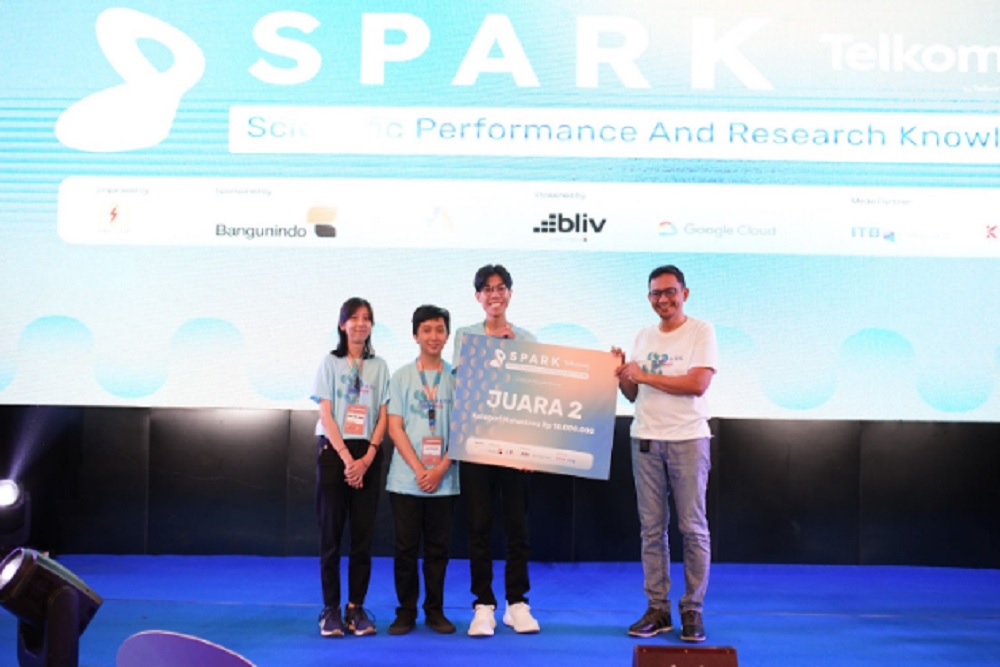 Mahasiswa Informatika UKDW Raih Juara 2 SPARK Telkomsel 2025 Datathon Competition