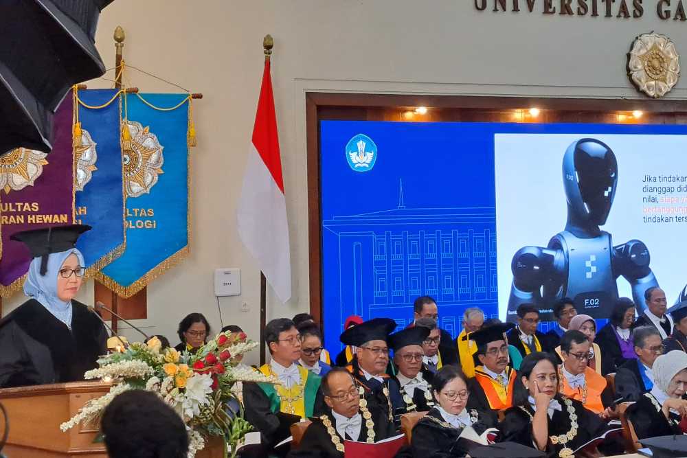 Resmi Jadi Guru Besar UGM, Siti Murtiningsih Sebut AI Bisa Bermanfaat di Dunia Pendidikan