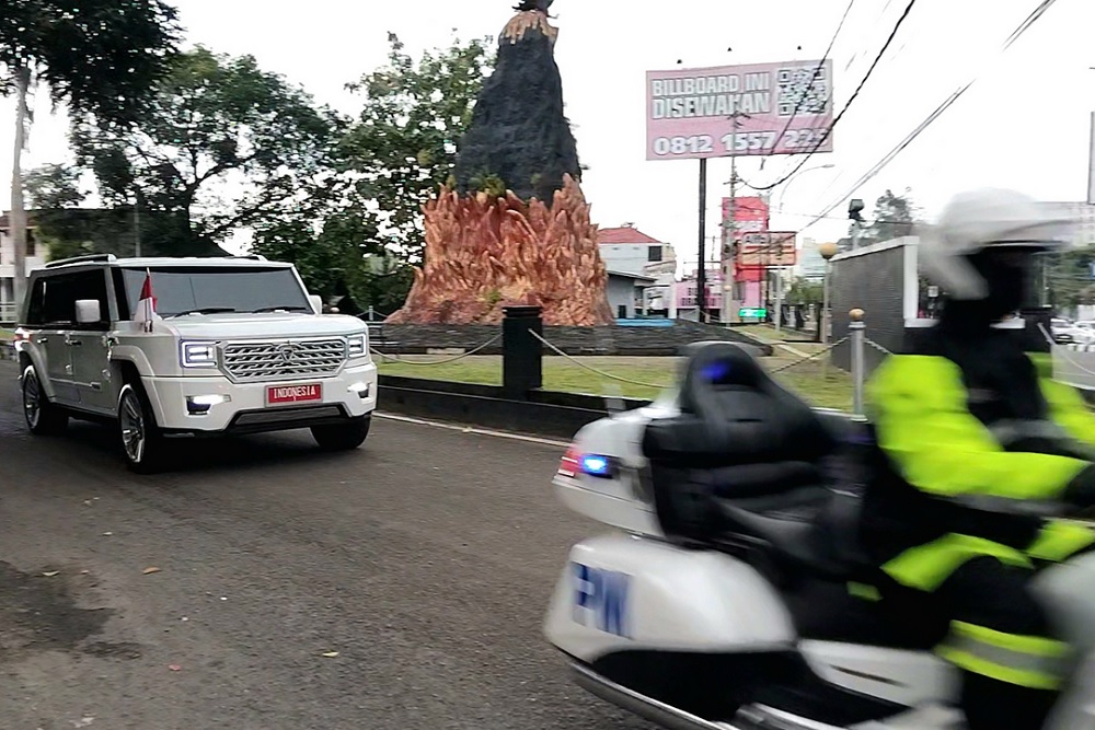 Berangkat dari Bandara Adisutjipto dengan Mobil Maung, Presiden Prabowo Dijadwalkan Pimpin Parade Senja di Akmil