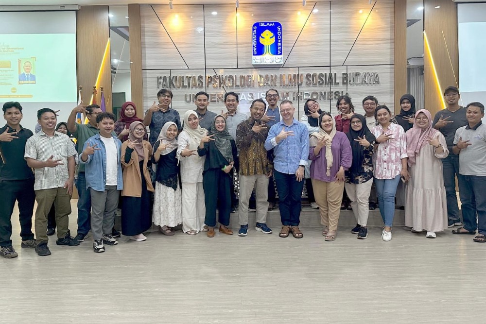 Mikom UII Fokus ke Komunikasi Digital dan Lingkungan