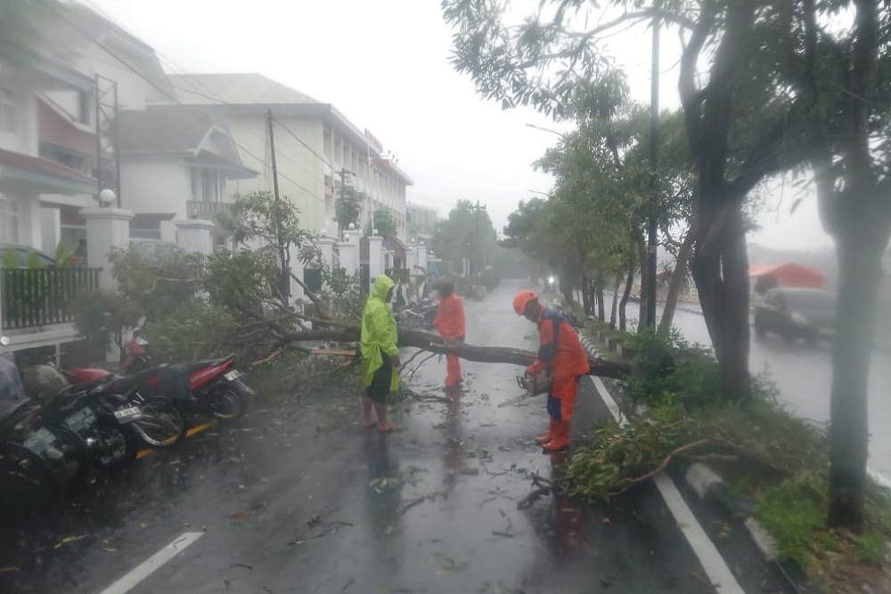 Begini Dampak Kerusakan Hujan Es Disertai Angin di Jogja, Sleman, dan Bantul