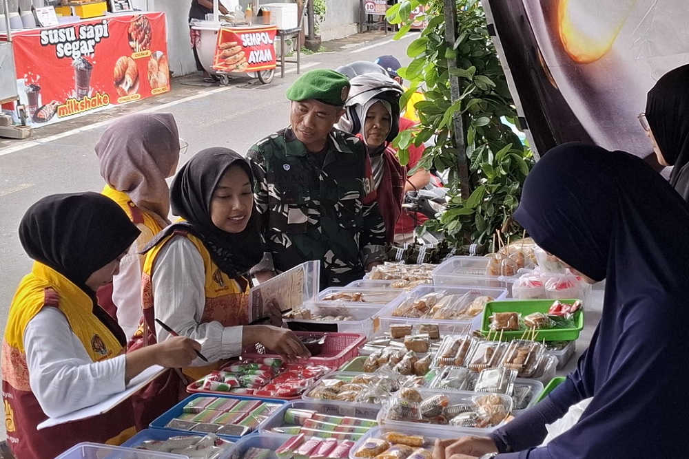 Pemkot Jogja Cek Keamanan Takjil di Pasar Ramadan Jogokaryan