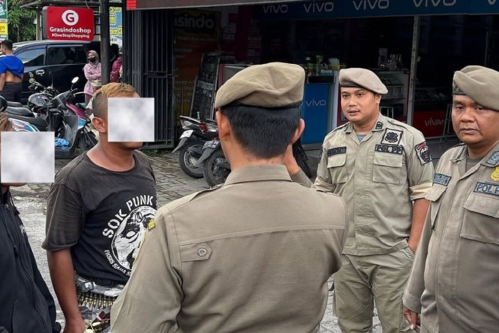 قبل العيد ، كثفت Satpol PP Bantul السيطرة على أطفال الشوارع والمتسولين