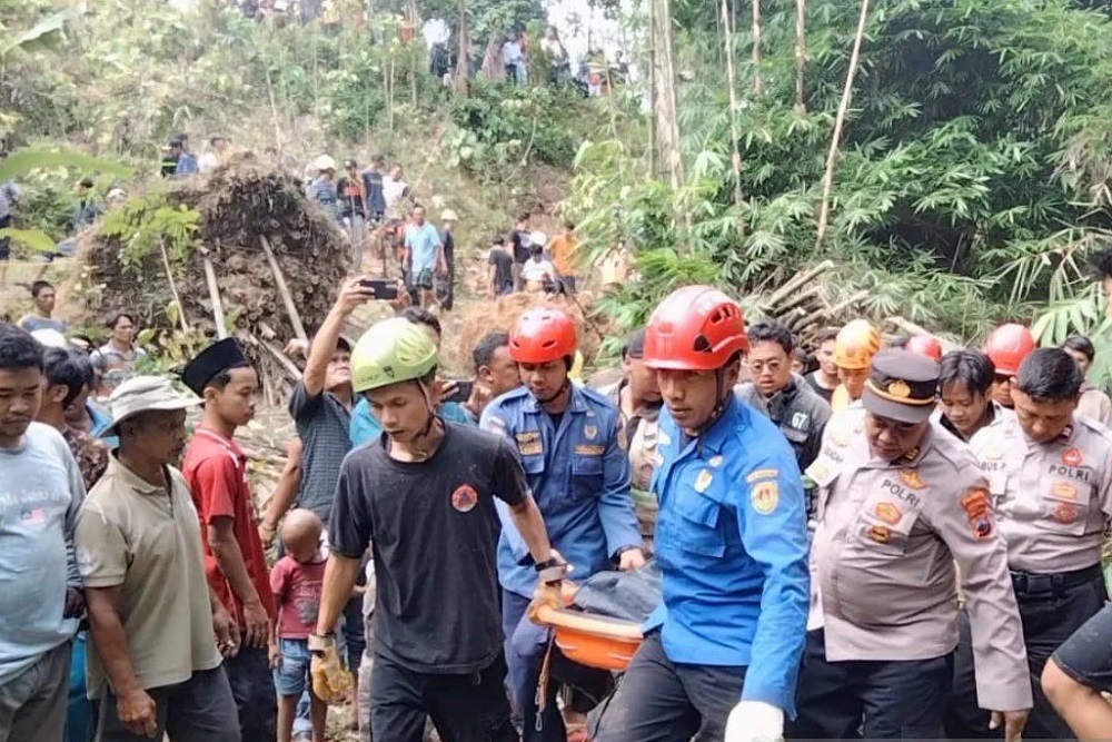 Longsor di Pakis Magelang, 1 Orang Meninggal Dunia Tertimbun