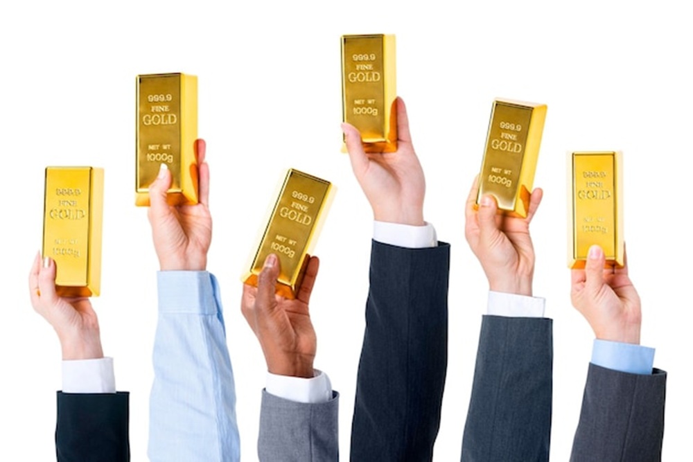Harga Emas Antam dan UBS di Pegadaian Turun Lagi Hari Ini 4 Mei 2025