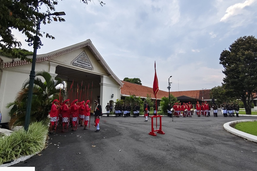 Terinspirasi Buckingham Palace, Kadipaten Pakualaman Gelar Upacara Ganti Dwaja