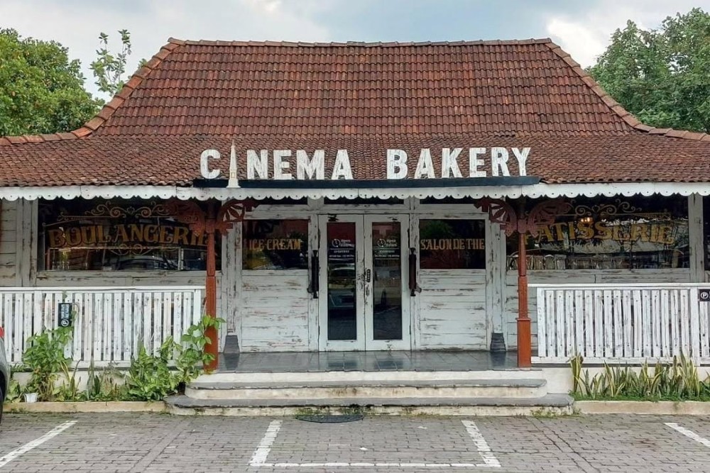 Cinema Bakery: Tempat Makan Perpaduan Prancis dan Jawa