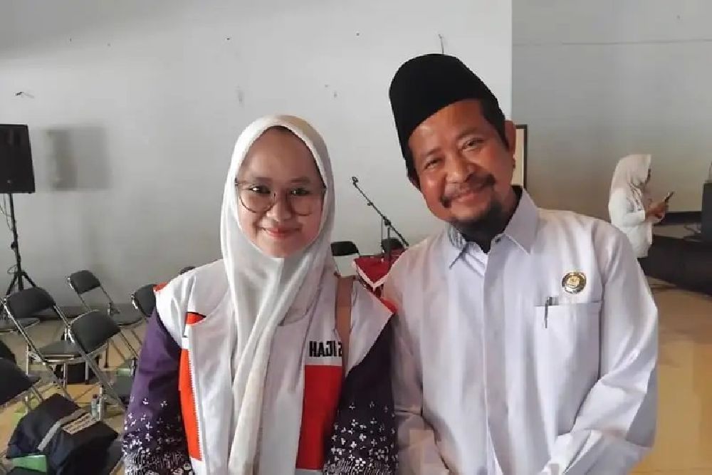 Kisah Afifah Nurul Khafindi Jadi Calon Haji Termuda di Karanganyar