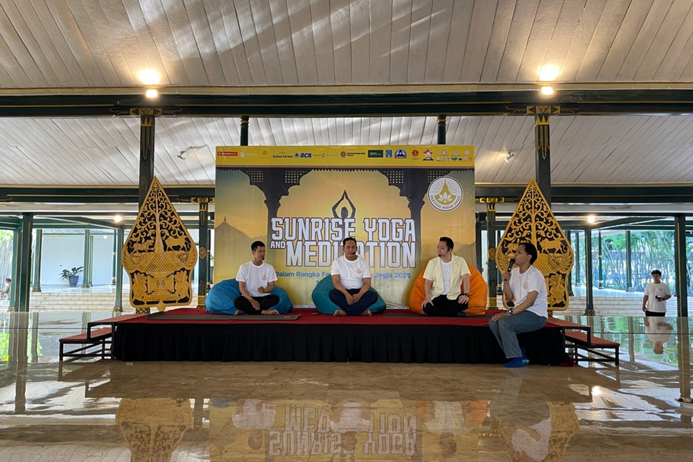 Festival Waisak Jogja 2025, Umat Buddha Gelar Sunrise Yoga