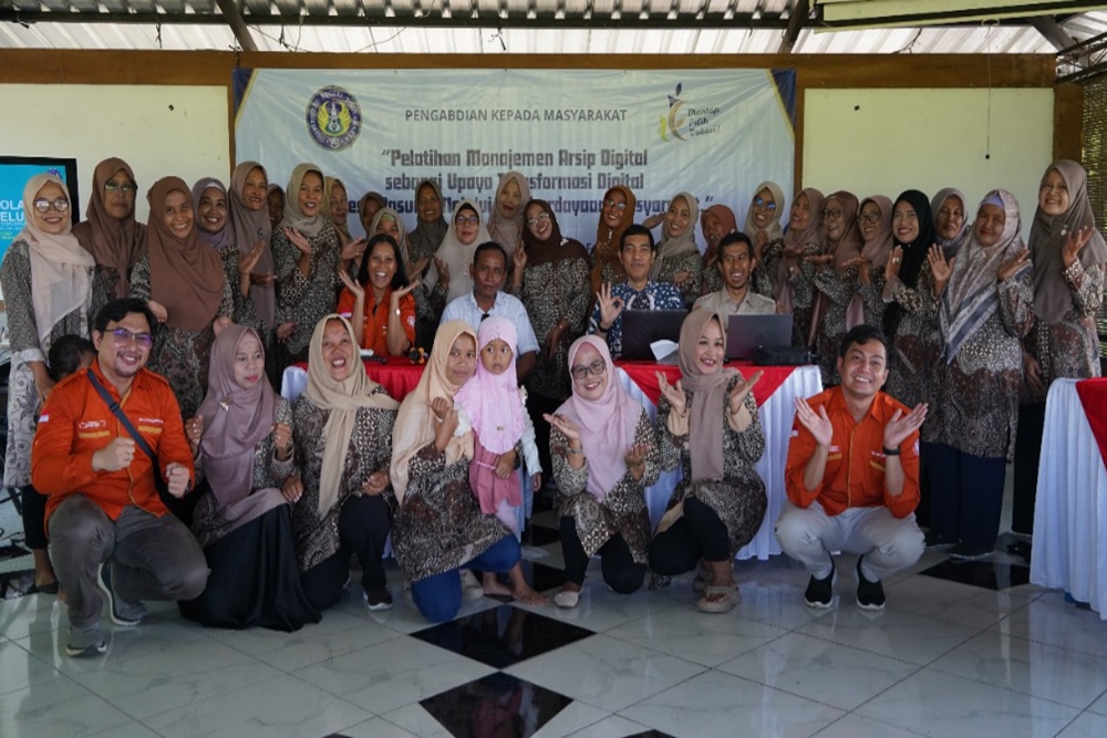 Departemen Bisnis dan Keuangan Vokasi UNY Gelar Pelatihan Manajemen Arsip Digital untuk Kader PKK Desa Pasung