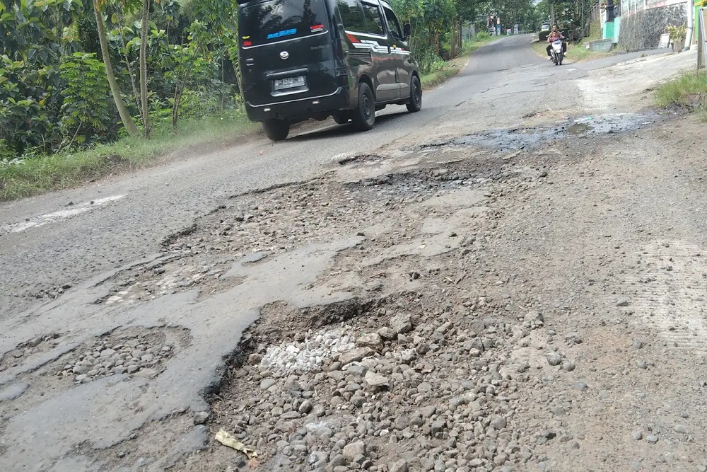 Jalan Jatipuro-Klerong Karanganyar Rusak Parah, Sudah Bertahun-tahun Tak Diperbaiki