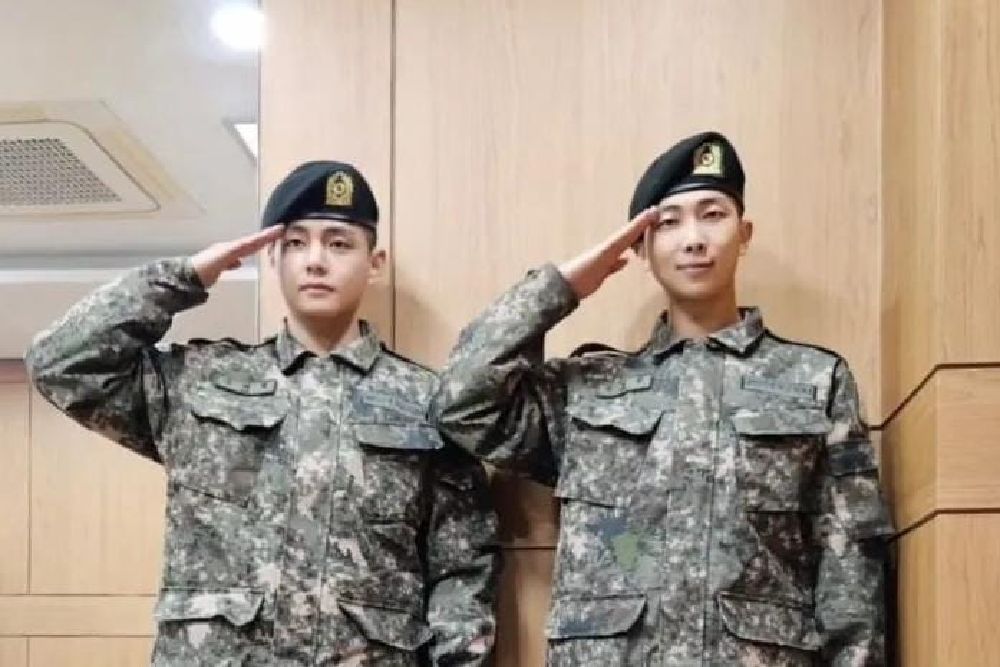 Dua Personel Grup BTS, RM dan V Tuntaskan Tugas Wajib Militer, Jimin, Jungkook dan Suga Menyusul