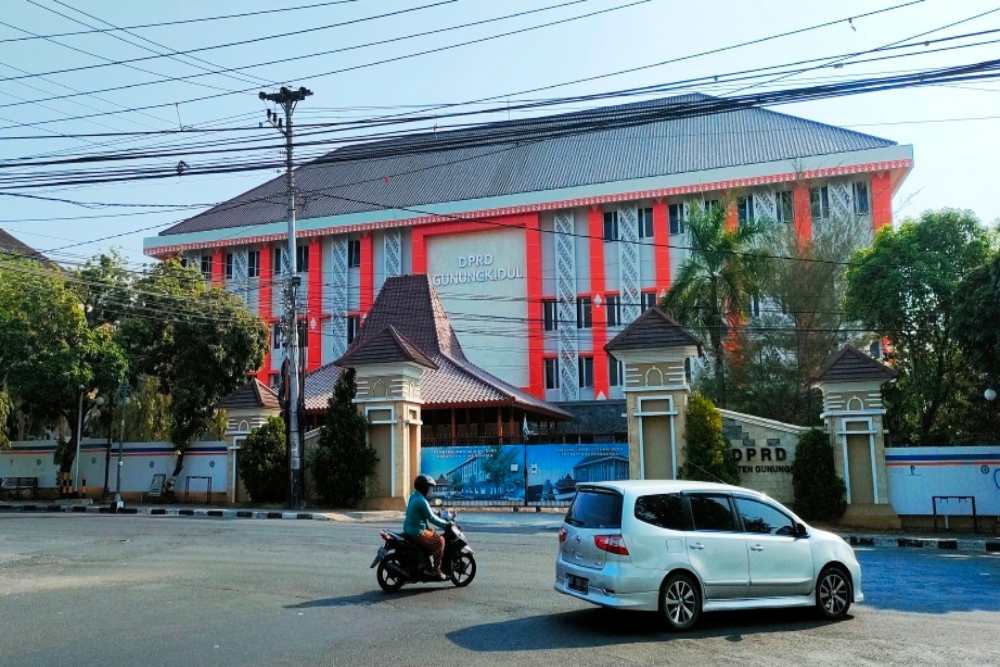 تمت مناقشة مسودة اللوائح الإقليمية RPJMD ، فإن Gunungkidul DPRD واثق من أن العقوبات مجانية