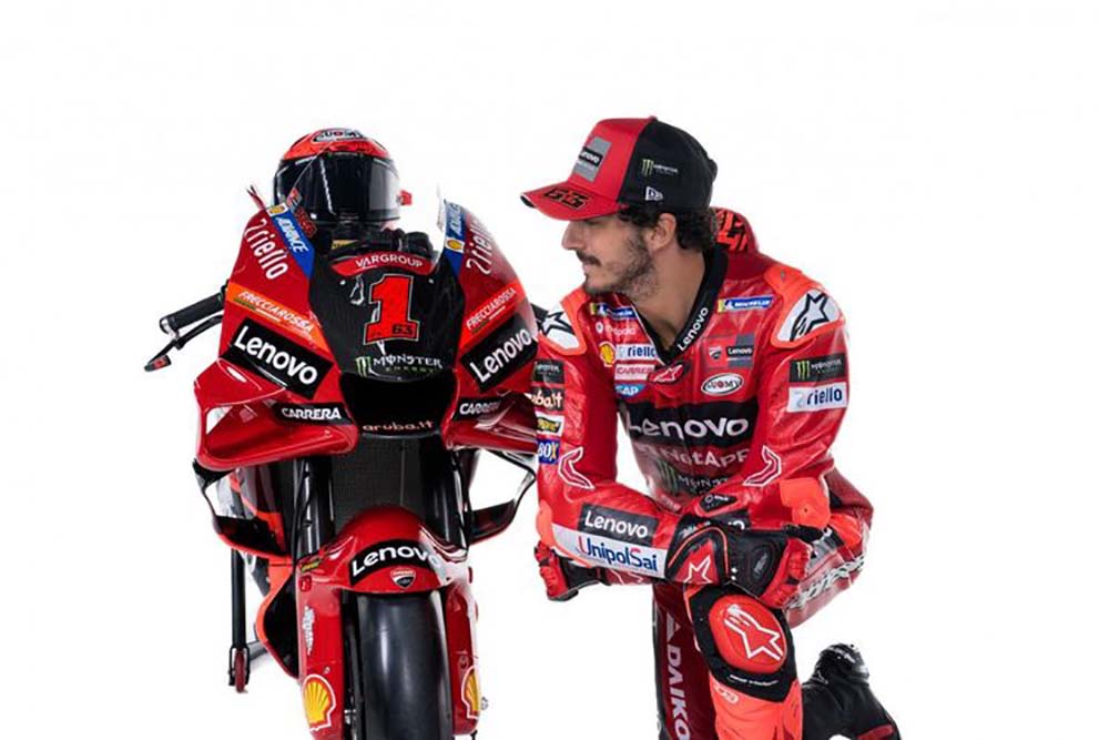 Alex Barros: Pecco Hanya akan Menang Jika Marc Memberinya Kesempatan