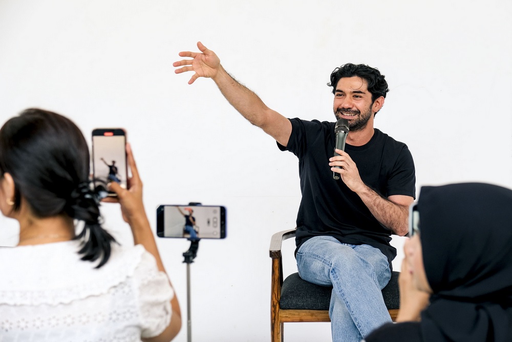 Reza Rahadian Ceritakan Proses Pembuatan Karya Eudamonia yang Tampil di ARTJOG 2025
