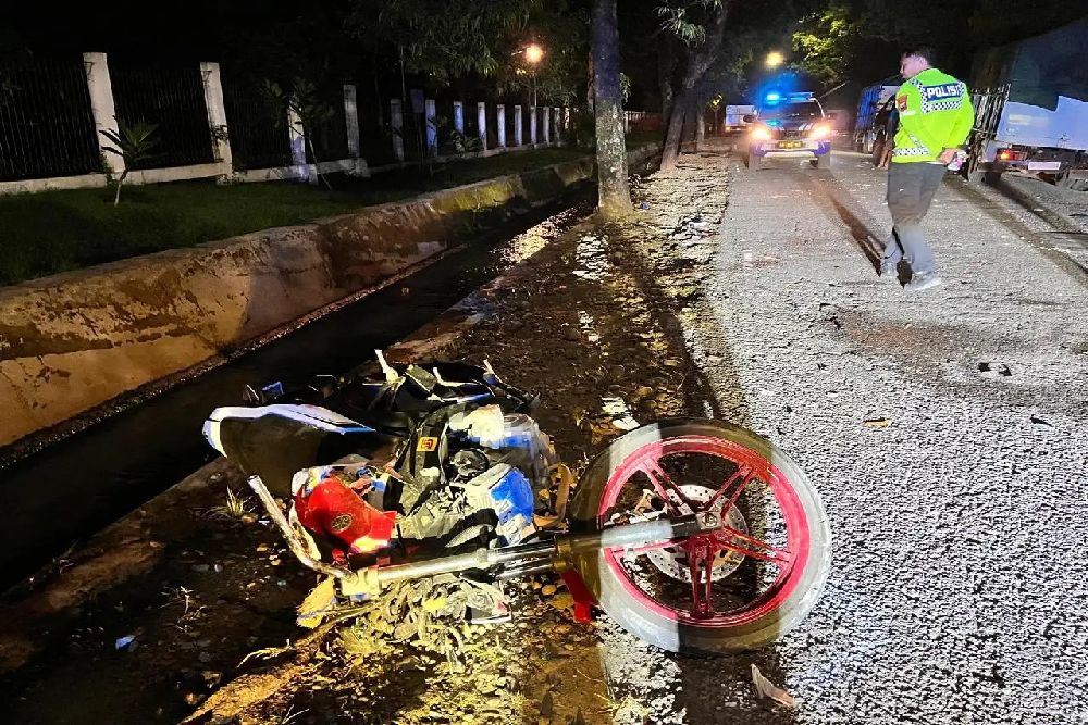 Adu Banteng Truk Vs Yamaha Vixion di Sragen, Pemotor Meninggal Diduga Kurang Konsentrasi