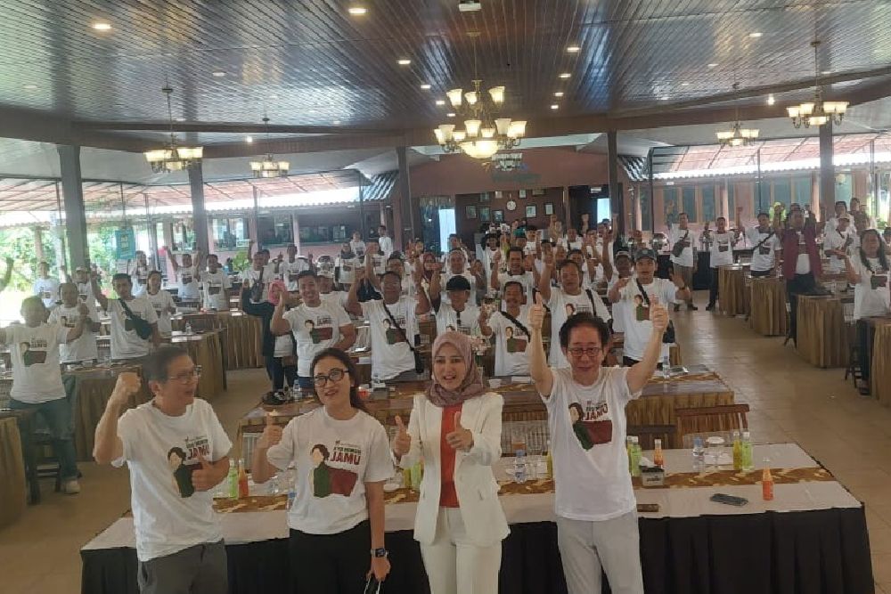 100 Pedagang Angkringan di Jogja Dilatih Sido Muncul untuk Meracik Jamu
