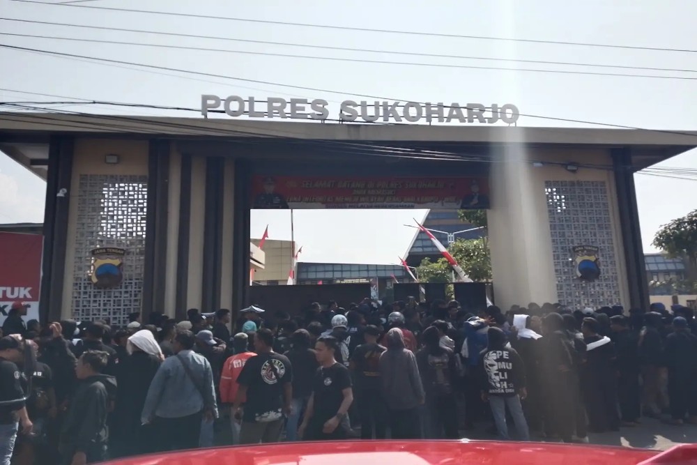 Massa PSHT Geruduk Polres Sukoharjo, Pertanyakan Kasus Pembacokan