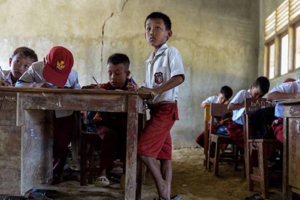 Siswa Belajar di Kelas Berlantai Tanah, SDN Ini Hanya Bisa Tunggu Pemerintah