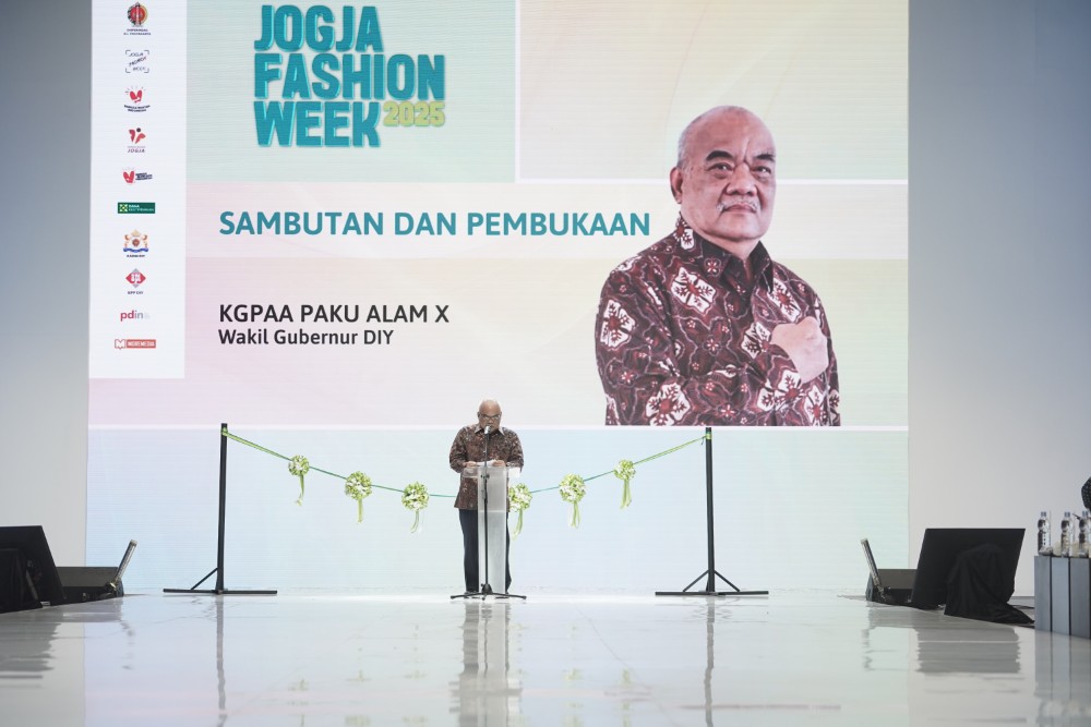 Buka JFW, Wagub: Nilai Budaya Jogja Jadi Pondasi Membangun Ekosistem Fesyen