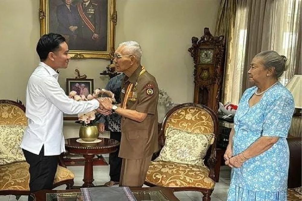 Wapres Gibran Sambangi Kediaman Jenderal Purn Try Sutrisno, Ini Tujuannya