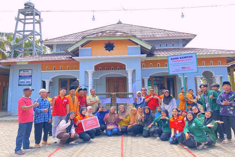 Gandeng UIN Jogja, Alfamart Ajak Masyarakat Kelola dan Daur Ulang Sampah