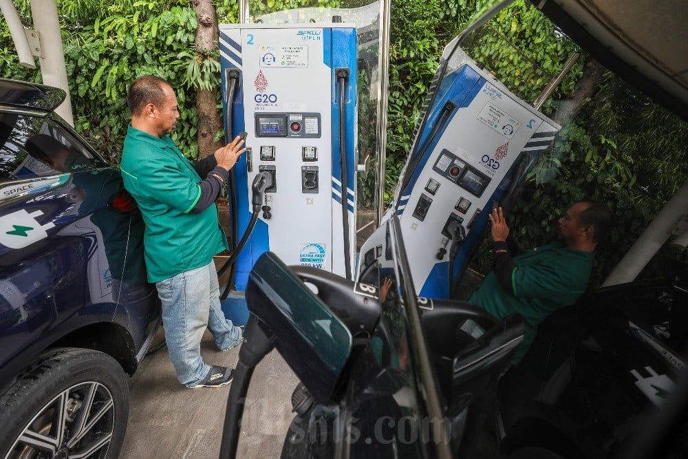 Hasil Penelitian: Pengisi Daya Cepat Kendaraan Listrik Jadi Sumber Polusi yang Buruk bagi Kesehatan