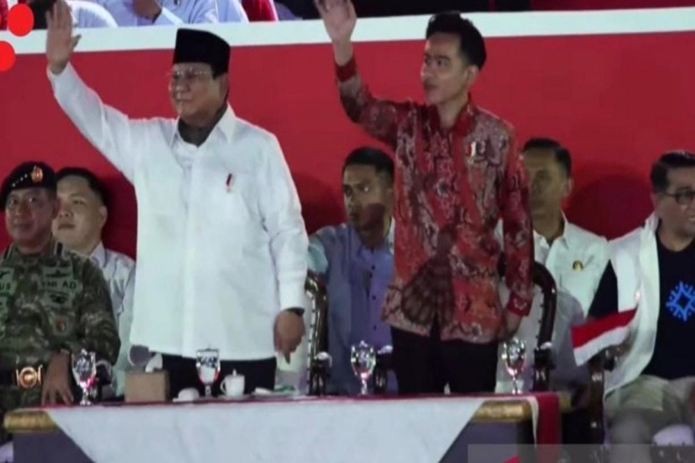 Hadiri Karnaval Kemerdekaan di Monas, Prabowo Disambut Warga