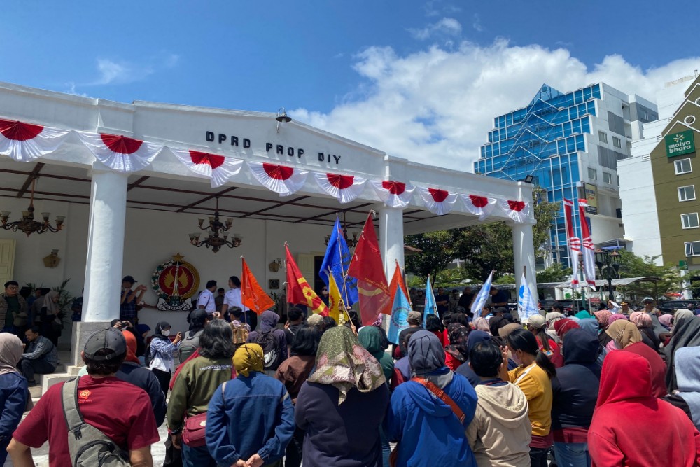 Manajemen BUMD Taru Martani Bermasalah! Karyawan Mengadu ke Dewan