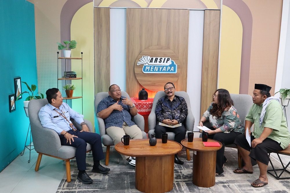 Lestarikan Arsip Kraton Sebagai Sumber Sejarah dan Budaya