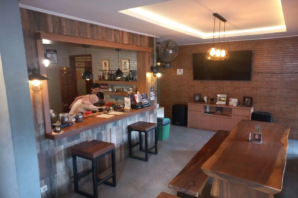 Pemilik Kafe di Klaten Disomasi Soal Hak Siar Liga Inggris