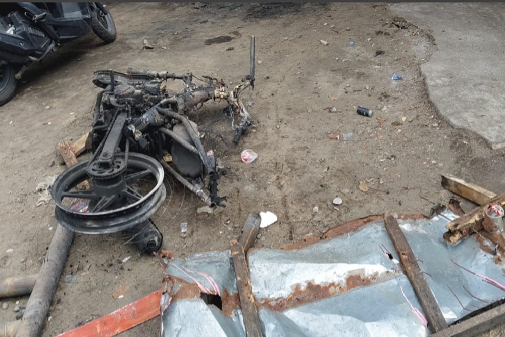 Ternyata Ada Tiga Sepeda Motor Terbakar Saat Demo di Mapolda DIY