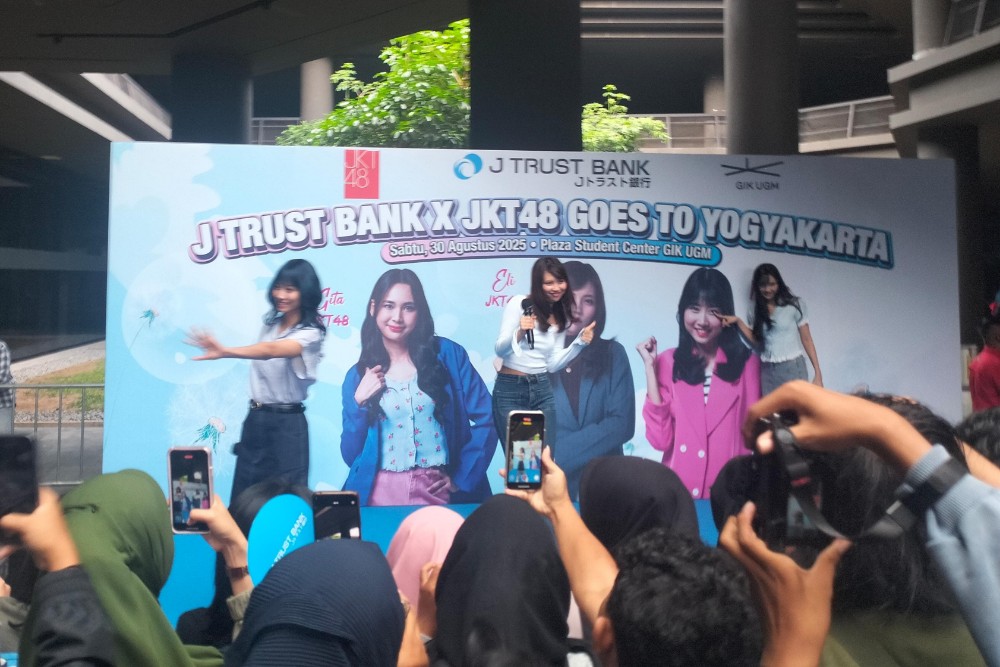 Hadirkan JKT48 Dorong Inklusi Keuangan