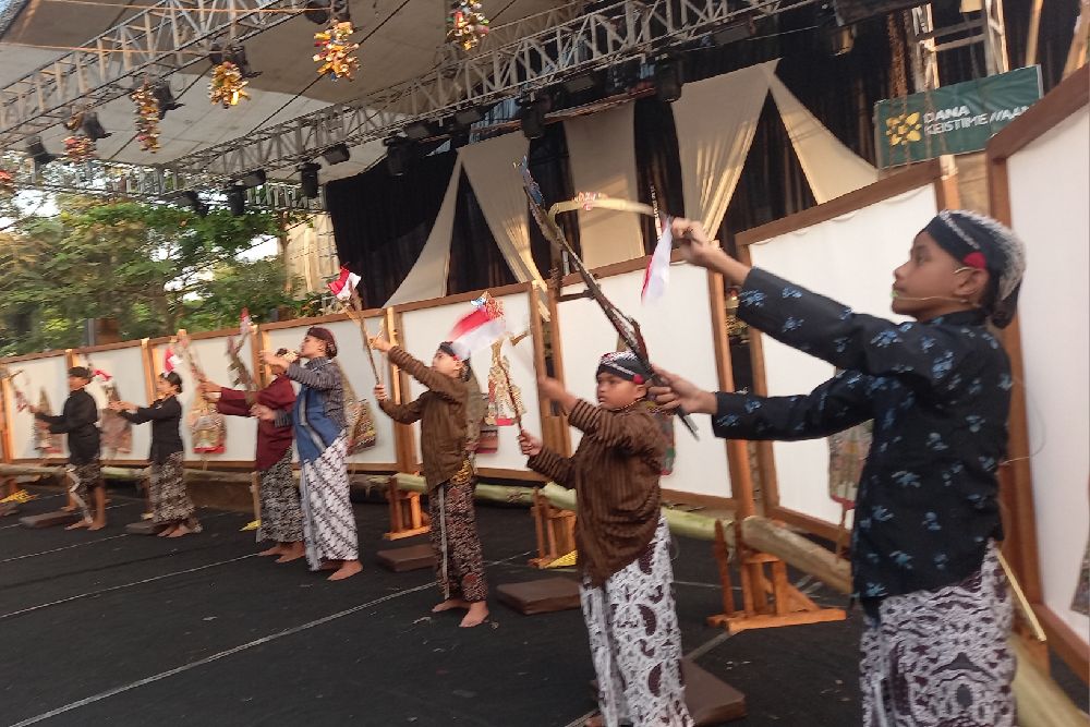 Pentas Dalang Cilik di Kulonprogo Bawa Pesan Perdamaian