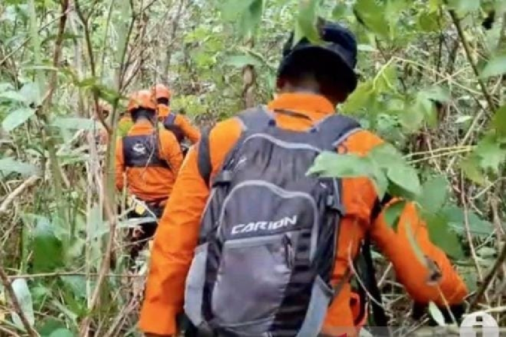 Korban Helikopter Jatuh di Kalsel Dibawa ke RS Bhayangkara Lewat Jalan Darat