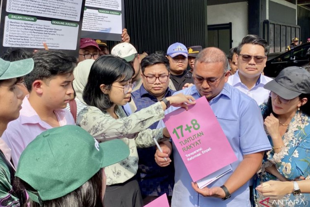 Influencer, Musikus hingga Warga Sipil Serahkan Tuntutan ke DPR, Ini Isinya