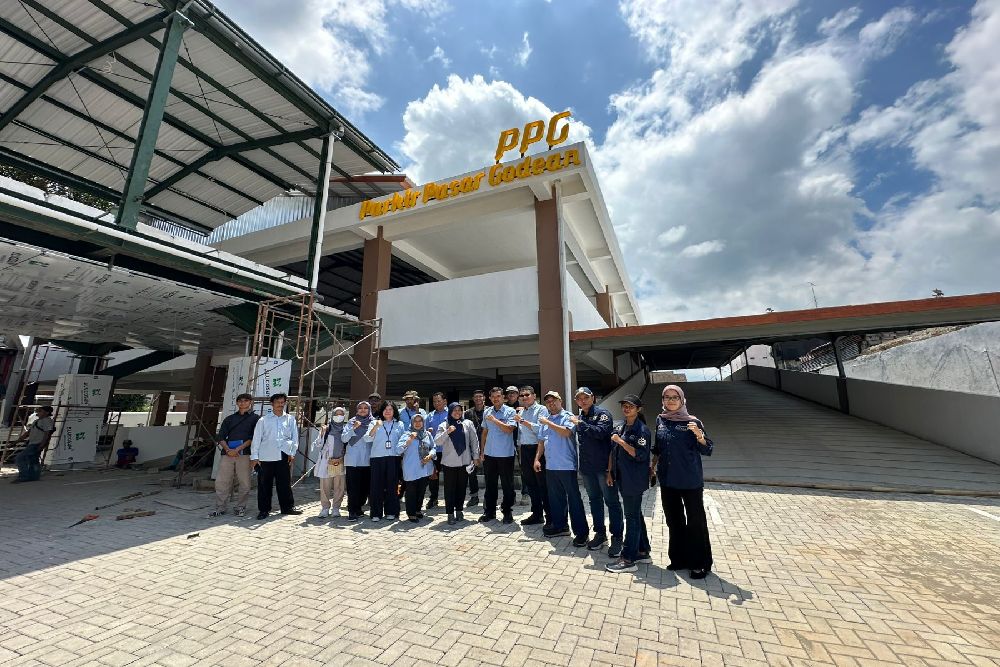 Pembangunan Gedung Parkir Tuntas, Bupati Sleman Segera Operasionalkan Pasar Godean