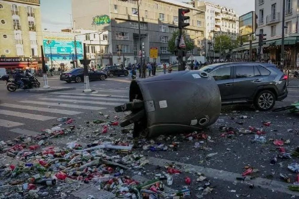Tolak Anggaran Negara, Polisi Tangkap 675 Demonstran di Paris