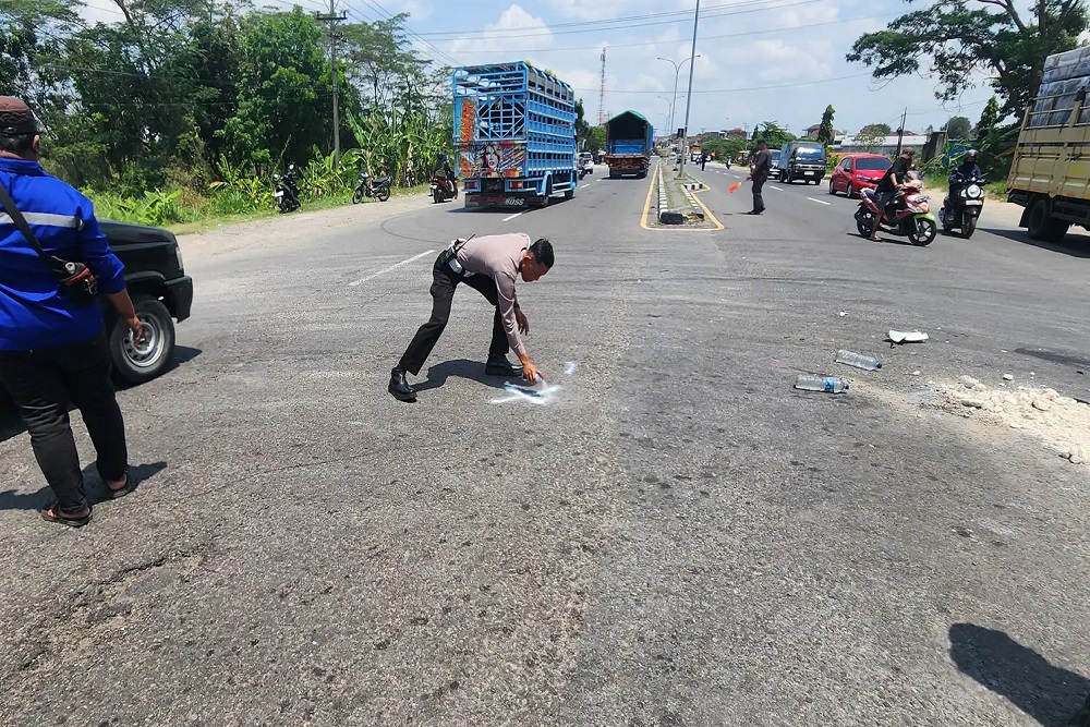 Truk vs Motor di Ring Road Karanganyar, 1 Orang Meninggal Dunia