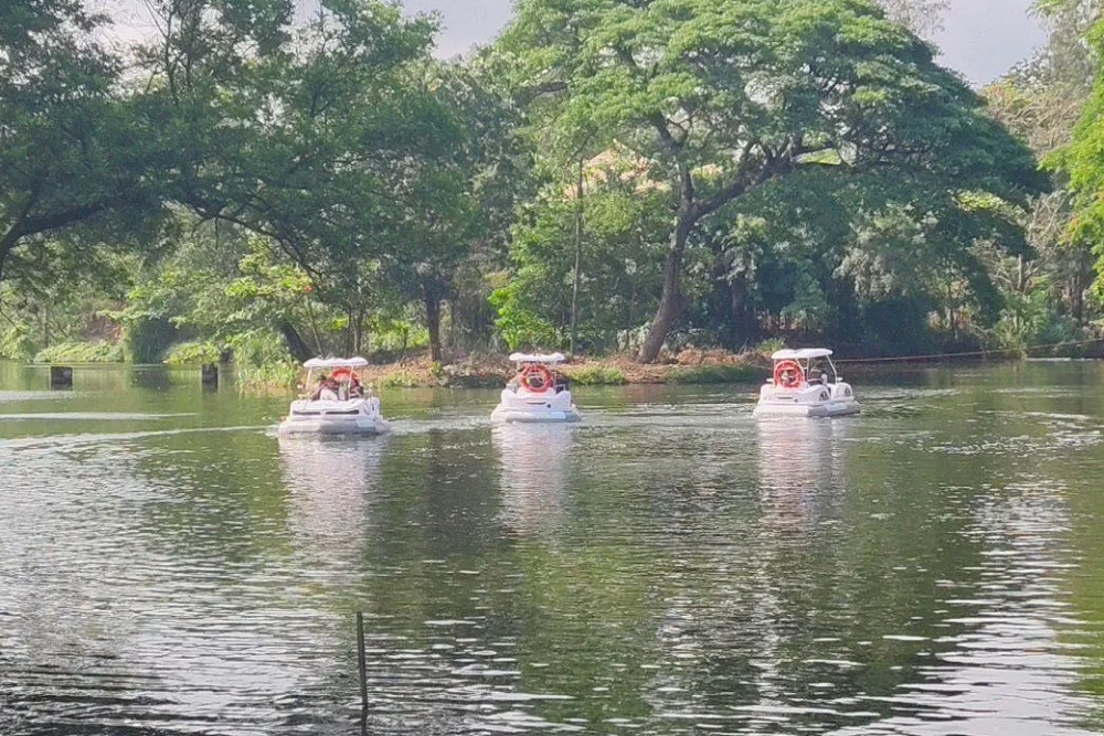 Solo Safari Hadirkan Wahana Bumble Boat untuk Tarik Pengunjung