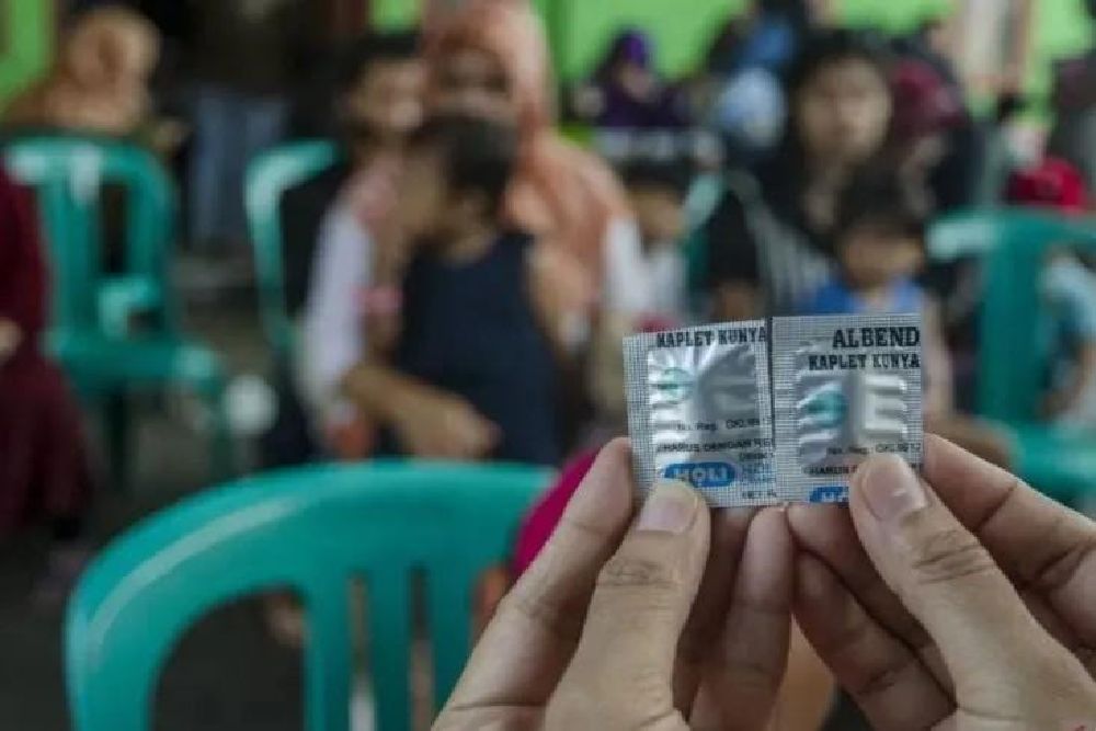 Bahaya Minum Obat Cacing Hanya Karena FOMO
