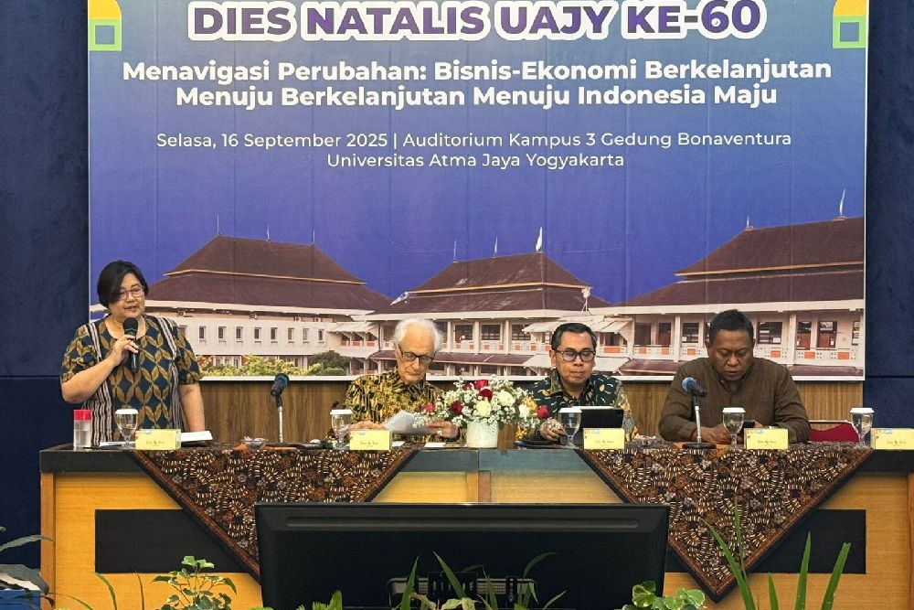 FEB UAJY Gelar Seminar Menavigasi Perubahan Bisnis dan Ekonomi Berkelanjutan
