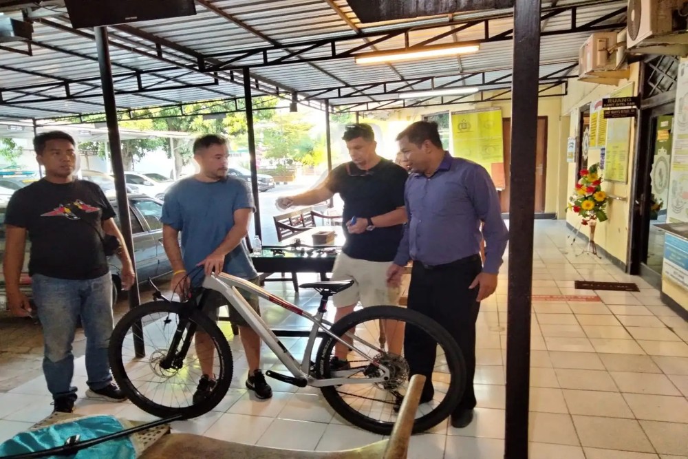 Hilang di Malang, Sepeda Milik Turis Polandia Ditemukan di Solo