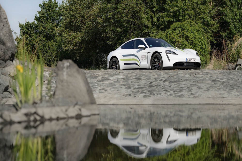 Porsche Tunda Rencana Luncurkan Mobil Listrik