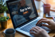 Tips Ajukan Pinjaman Online agar Keuangan Tetap Aman