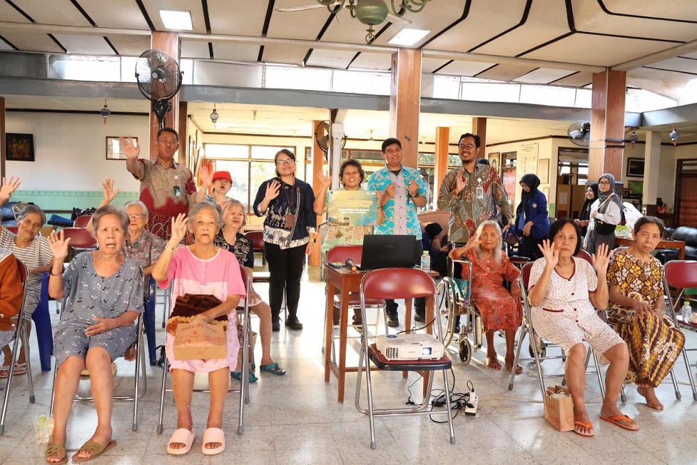 KAI Daop 6 Yogyakarta Gelar Bakti Sosial