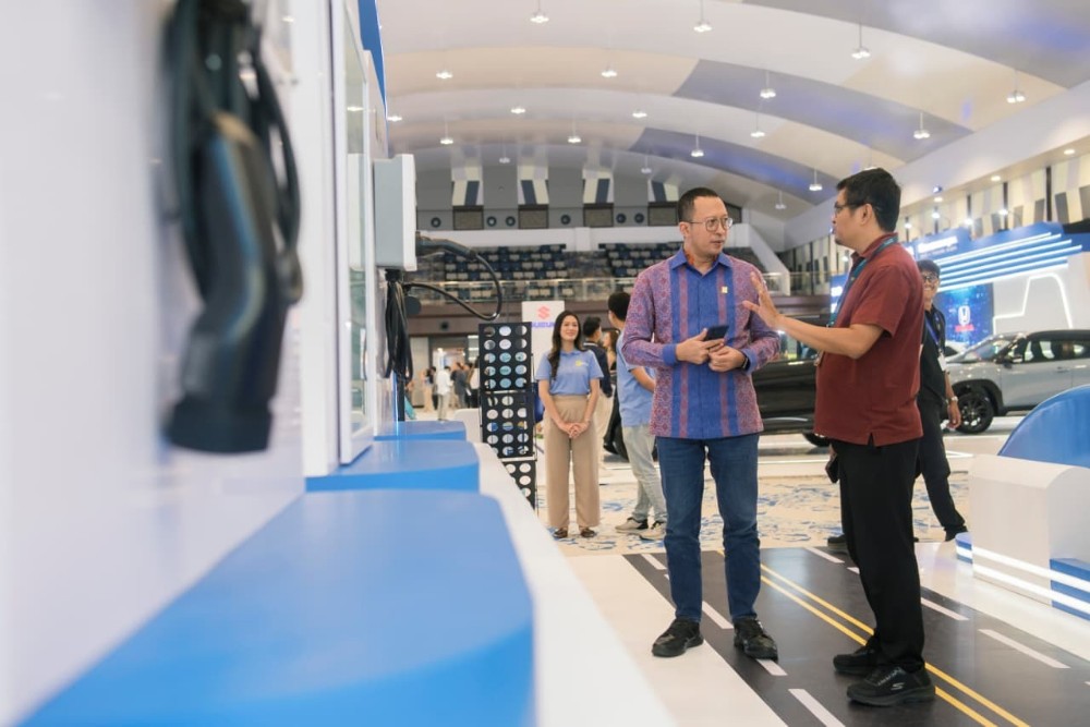 PLN Hadirkan Pengalaman Berkendara Mobil Listrik dan Home Charging