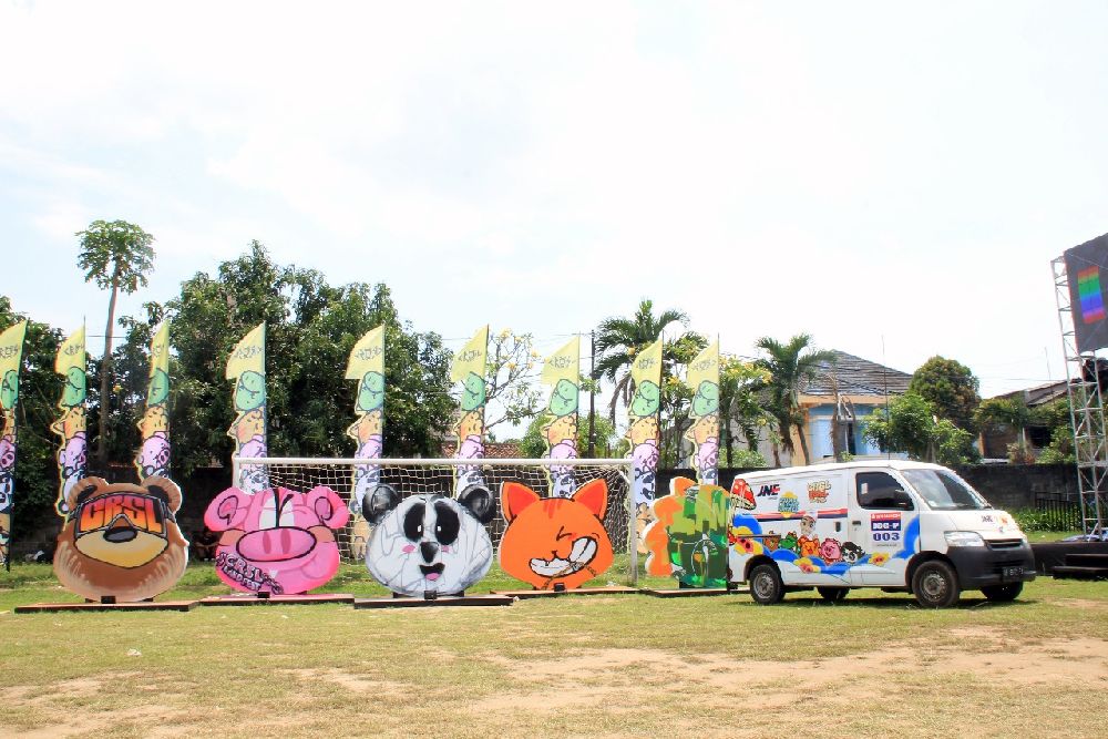 Dihadiri 25 Musisi Top, JNE Jadi Official Logistics Partner CRSL Land Festival 2025